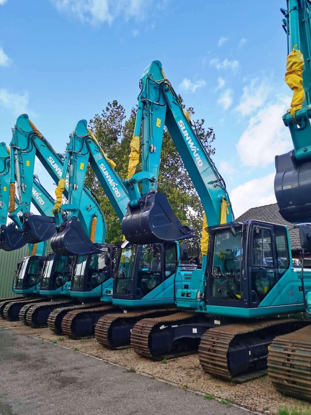 Excavatoare Senile SWE 155F  DISPONIBIL INCHIRIERE
